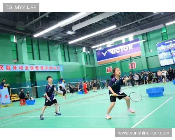 武汉羽毛球队创下羽毛球耐力新高成就引发广泛关注与赞誉